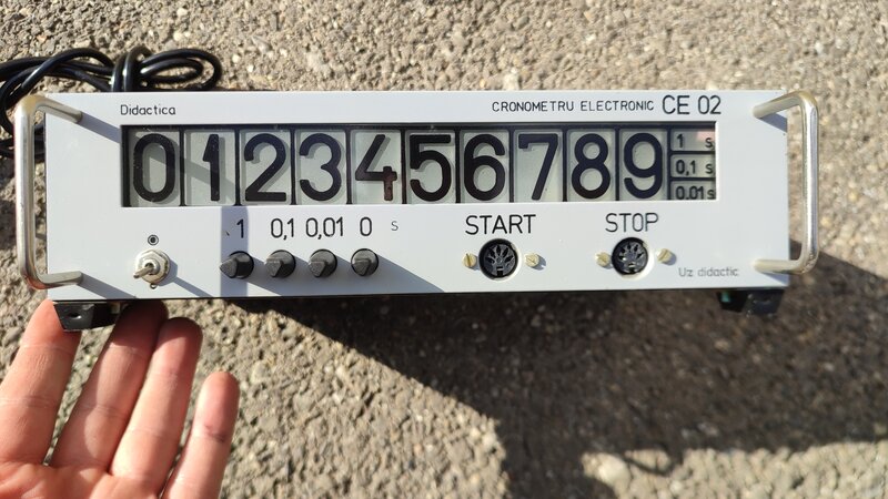 Cronometru electronic pentru uz didactic.